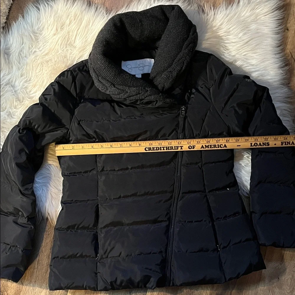 Jessica Simpson asymmetrical black puffer coat with knitted neck sweater collar - Picture 5 of 7
